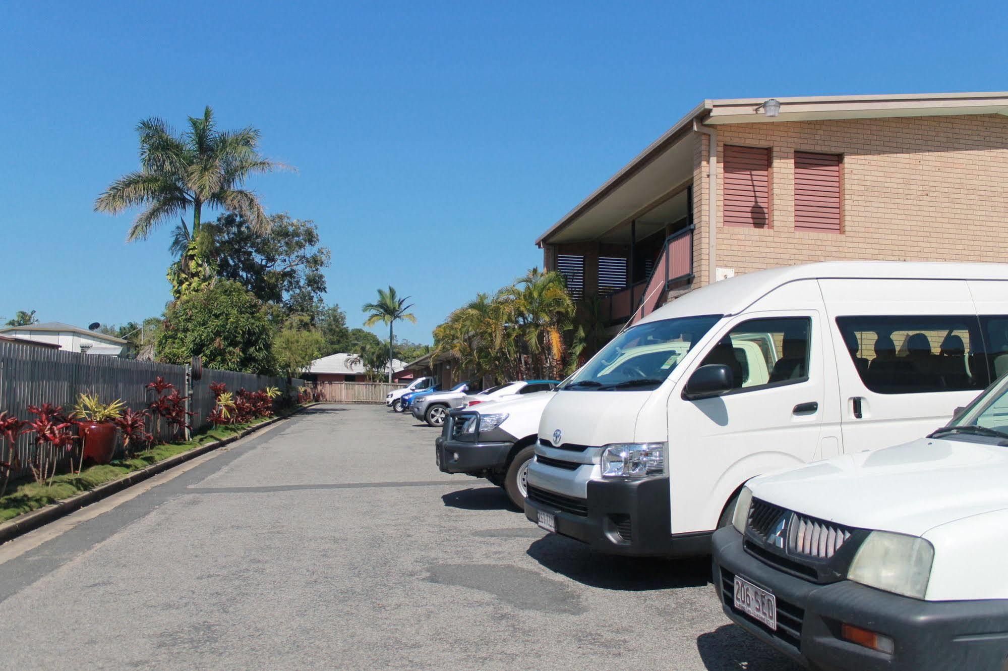 Sarina Motor Inn Luaran gambar